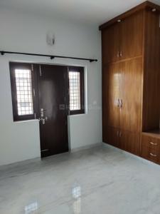 Bedroom Image of 2200 Sq.ft 3 BHK Builder Floor for rent in Sector 105 Noida for Rs. 50000