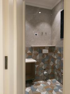 Common Bathroom Image of 1400 Sq.ft 3 BHK Builder Floor for sale in Indirapuram Ghaziabad for Rs. 17000000