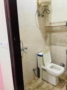 Bathroom Image of 500 Sq.ft 1 RK Builder Floor for rent in Big Block South City 2, Sector 49 Gurgaon for Rs. 15499