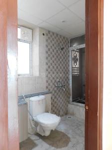 Bathroom Image of 1760 Sq.ft 3 BHK Apartment / Flat for sale in Mahagun Meadows Highrise, Sector 150 Noida for Rs. 22500000