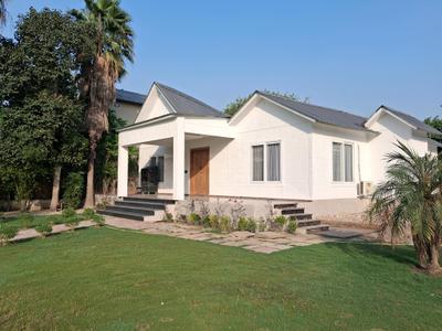 Building Image of 4000 Sq.ft 4 BHK Villa for sale in Dkrrish Green Beauty Farms, Nagli Sabapur Noida for Rs. 48000000