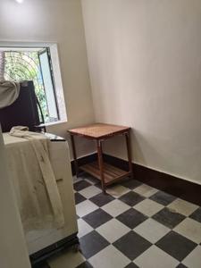 Bedroom Image of 400 Sq.ft 1 RK Apartment / Flat for rent in Lovely Rose Apartments, Juhu Mumbai for Rs. 40000