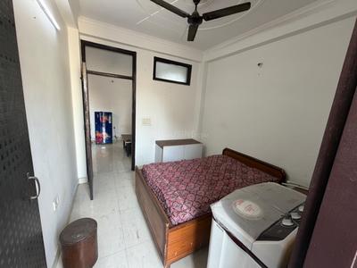 Bedroom Image of 600 Sq.ft 2 BHK Builder Floor for sale in Mayur Vihar Phase 1 New Delhi for Rs. 4500000