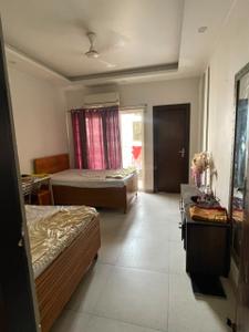 Bedroom Image of 2950 Sq.ft 4 BHK Apartment / Flat for sale in Purvanchal Royal Park, Sector 137 Noida for Rs. 33000000
