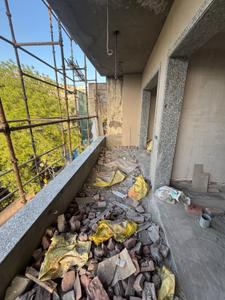 Balcony Image of 1900 Sq.ft 3 BHK Builder Floor for sale in Mansarover Garden New Delhi for Rs. 40000000