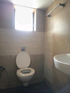 Common Bathroom Image of 792 Sq.ft 2 BHK Apartment / Flat for sale in Aishwarya Apartment, Santacruz East Mumbai for Rs. 20000000