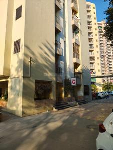 Image of 950 Sq.ft 2 BHK Apartment / Flat for sale in Prateek Laurel, Sector 120, Noida for Rs. 10500000