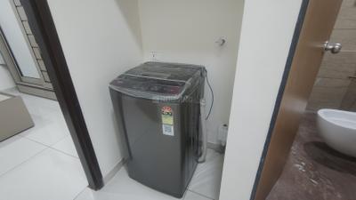 Image of 695 Sq.ft 2 BHK Apartment / Flat for rent in 34 Park Estate, Goregaon West, Mumbai for Rs. 75000