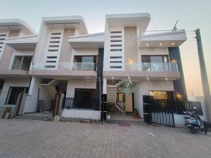 4 Bhk Villa Main Image 1