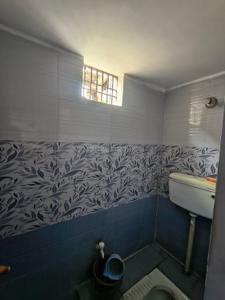 Bathroom Image of 900 Sq.ft 3 BHK Independent House for sale in Shatabdipuram Gorakhpur for Rs. 4400000