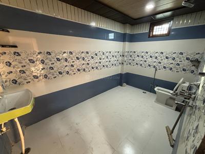Bathroom Image of 4200 Sq.ft 8 BHK Independent House for sale in Susuwahi Varanasi for Rs. 30000000