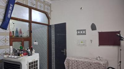 Living Room Image of 450 Sq.ft 1 BHK Independent House for sale in Tilak Nagar New Delhi for Rs. 3800000