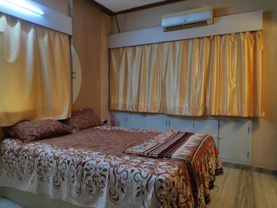 Bedroom Image of 935 Sq.ft 2 BHK Apartment / Flat for sale in Malad West Mumbai for Rs. 16000000