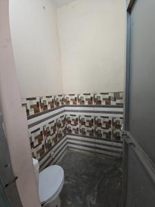 Bathroom Image of 450 Sq.ft 1 BHK Apartment / Flat for rent in Bachan Singh Colony Muzaffarnagar for Rs. 6000