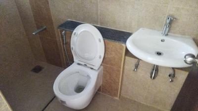 Bathroom Image of 420 Sq.ft 1 RK Apartment / Flat for rent in Puravankara Silversands, Mundhwa Pune for Rs. 25000