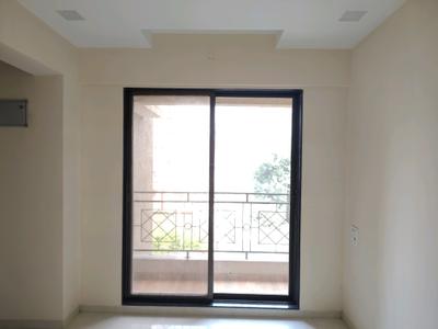 Living Room Image of 998 Sq.ft 2 BHK Apartment / Flat for rent in Hiranandani Estate Winona, Hiranandani Estate Thane for Rs. 45000