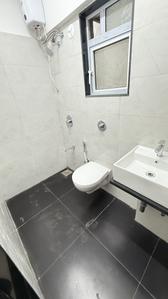 Bathroom Image of 650 Sq.ft 2 BHK Apartment / Flat for sale in Kandivali West Mumbai for Rs. 12600000