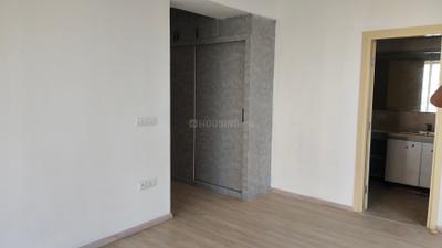 Bedroom Image of 1750 Sq.ft 3 BHK Apartment / Flat for sale in DLF Regal Gardens, Sector 90 Gurgaon for Rs. 20500000