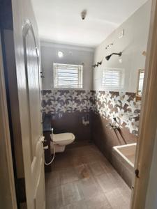 Bathroom Image of 550 Sq.ft 1 BHK Apartment / Flat for rent in Challaghatta Bengaluru for Rs. 25000