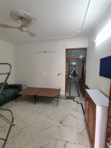 Bedroom Image of 950 Sq.ft 2 BHK Builder Floor for rent in Ramesh Nagar New Delhi for Rs. 23000