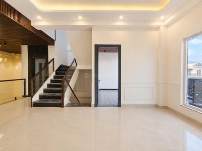 Hall Image of 2600 Sq.ft 4 BHK Independent House for sale in Aman Vihar Dehradun for Rs. 24000000