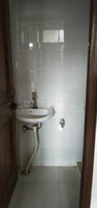 Bathroom Image of 900 Sq.ft 2 BHK Builder Floor for rent in Sector 70 Noida for Rs. 23000