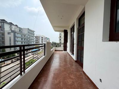 Balcony Image of 1950 Sq.ft 4 BHK Apartment / Flat for rent in Panchkula Extension Panchkula for Rs. 35999