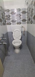 Bathroom Image of 1250 Sq.ft 2 BHK Apartment / Flat for rent in Madhapur Hyderabad for Rs. 36000