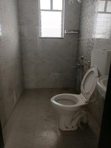 Common Bathroom Image of 850 Sq.ft 2 BHK Apartment / Flat for rent in Kingston Aura A B C D E And Apex, Handewadi Pune for Rs. 18000