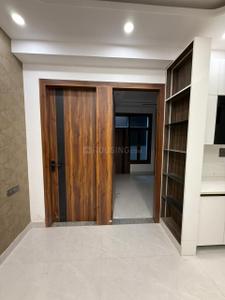 Hall Image of 1050 Sq.ft 2 BHK Apartment / Flat for sale in Sector 76 Noida for Rs. 5000000