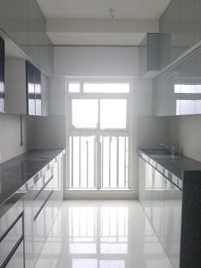 Kitchen Image of 976 Sq.ft 2 BHK Apartment / Flat for rent in Monte South, Byculla Mumbai for Rs. 140000