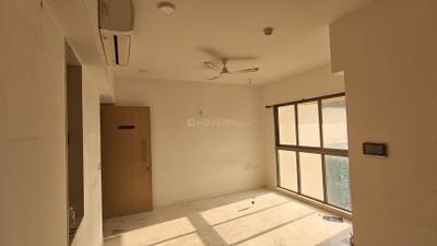 Living Room Image of 700 Sq.ft 2 BHK Apartment / Flat for rent in Lodha Bel Air, Jogeshwari West Mumbai for Rs. 80000