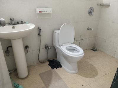 Ovhal Spring Bathroom One 4