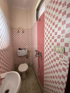 Bathroom Image of 900 Sq.ft 2 BHK Builder Floor for rent in Subhash Nagar New Delhi for Rs. 28000