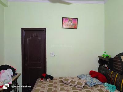 Bedroom Image of 800 Sq.ft 2 BHK Builder Floor for sale in DLF Ankur Vihar Ghaziabad for Rs. 2200000