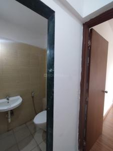 Bathroom Image of 450 Sq.ft 1 BHK Apartment / Flat for rent in DB Ozone, Dahisar East Mumbai for Rs. 23000