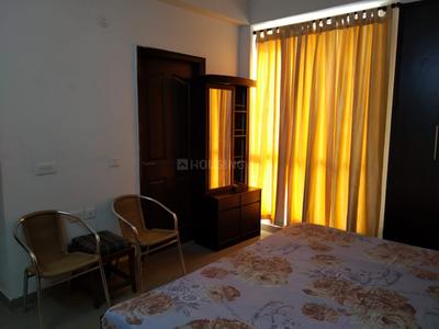 Bedroom Image of 1950 Sq.ft 3 BHK Apartment / Flat for sale in Ramprastha Pearl Court, Vaishali Ghaziabad for Rs. 26200000