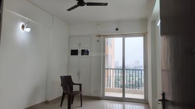 Bedroom Image of 1000 Sq.ft 2 BHK Apartment / Flat for sale in Amrapali Heartbeat City IV, Sector 107 Noida for Rs. 12600000