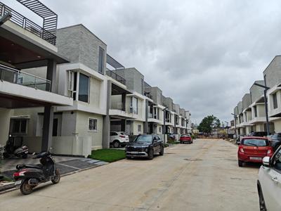 Image of 3300 Sq.ft 4 BHK Villa for rent in Kompally, Hyderabad for Rs. 52000