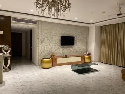 Hall Image of 3500 Sq.ft 4 BHK Apartment / Flat for rent in Mantri Pinnacle, Hulimavu Bengaluru for Rs. 180000