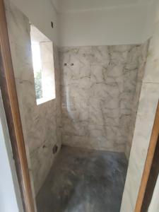 Bathroom Image of 1150 Sq.ft 3 BHK Apartment / Flat for sale in Purbalok Kolkata for Rs. 7500000