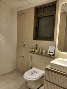 Common Bathroom Image of 750 Sq.ft 2 BHK Apartment / Flat for sale in Kalpataru Immensa, Thane West Thane for Rs. 13200000
