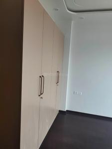 Bedroom Image of 2100 Sq.ft 3 BHK Apartment / Flat for rent in Experion Capital, Gomti Nagar Lucknow for Rs. 80000