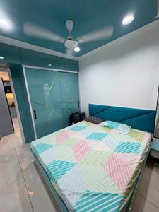 Bedroom Image of 1350 Sq.ft 2 BHK Apartment / Flat for rent in Pacifica Reflections, Vaishno Devi Circle Ahmedabad for Rs. 30000