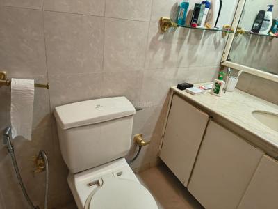 Bathroom Image of 1600 Sq.ft 3.5 BHK Apartment / Flat for sale in Sangamvadi Pune for Rs. 36000000