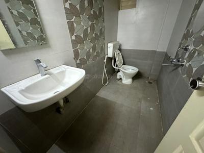 Image of 1450 Sq.ft 3 BHK Apartment / Flat for rent in Singasandra, Bengaluru for Rs. 40000
