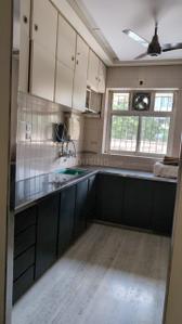 Kitchen Image of 655 Sq.ft 1 BHK Apartment / Flat for rent in Mamata Apartment, Prabhadevi Mumbai for Rs. 65000