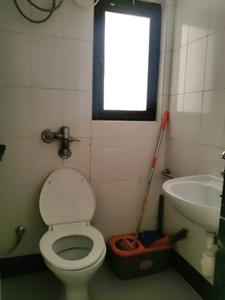 Common Bathroom Image of 850 Sq.ft 2 BHK Apartment / Flat for sale in Haware Citi, Kasarvadavali Thane for Rs. 6300000