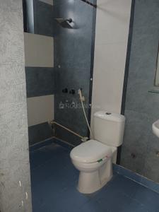 Bathroom Image of 1800 Sq.ft 3 BHK Independent House for rent in Sector 36 Noida for Rs. 41000