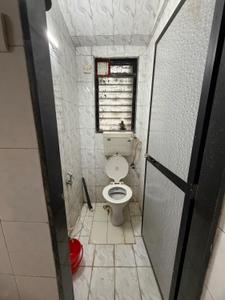 Bathroom Image of Neeta in Andheri West, Mumbai
